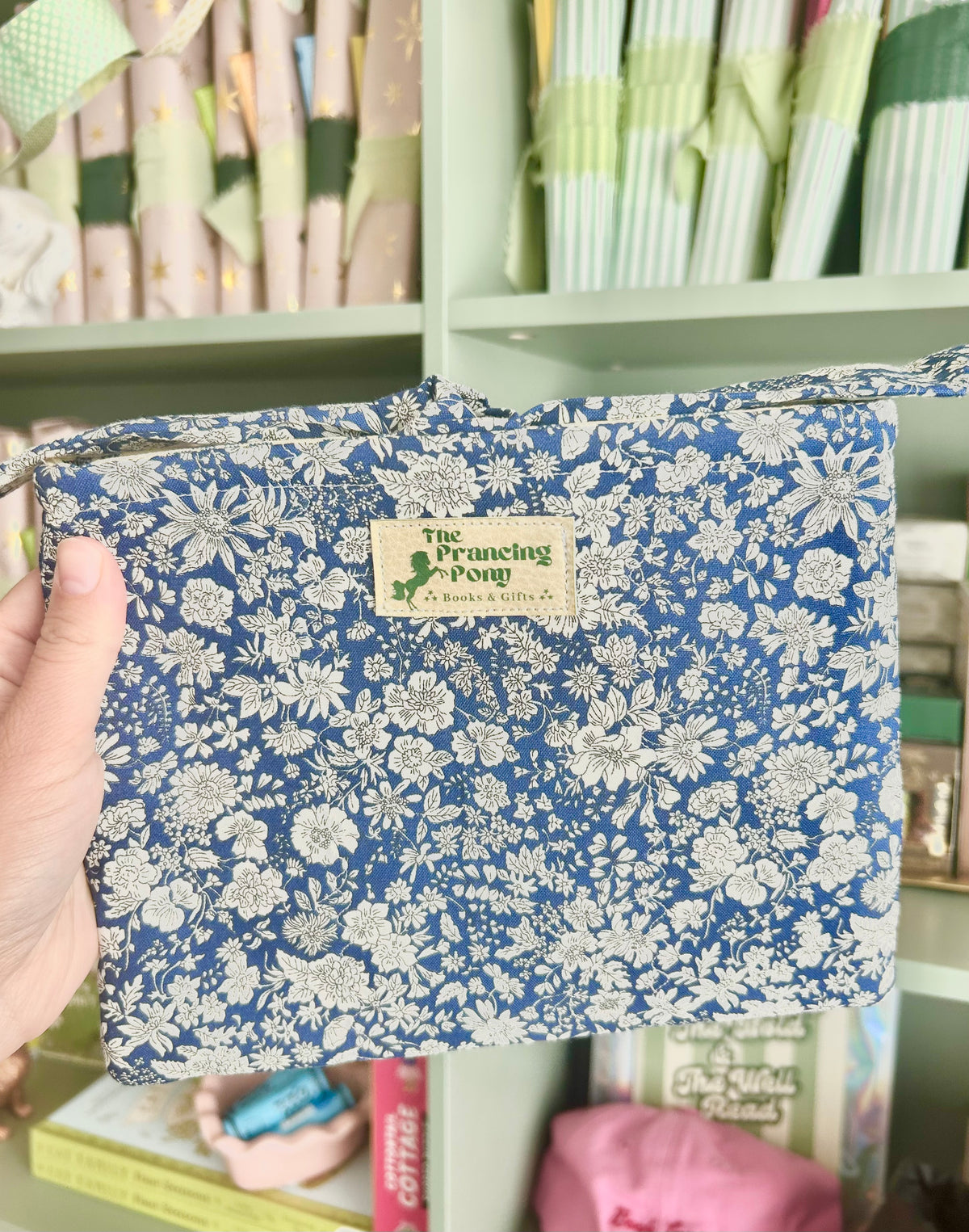 〰️Squiggle Stitch〰️ Kindle Sleeves
